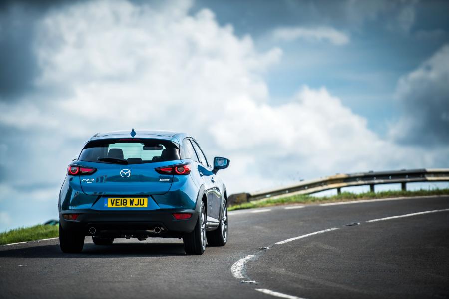  Mazda CX-3 2018 года  (UK) (фото 23 из 30)
